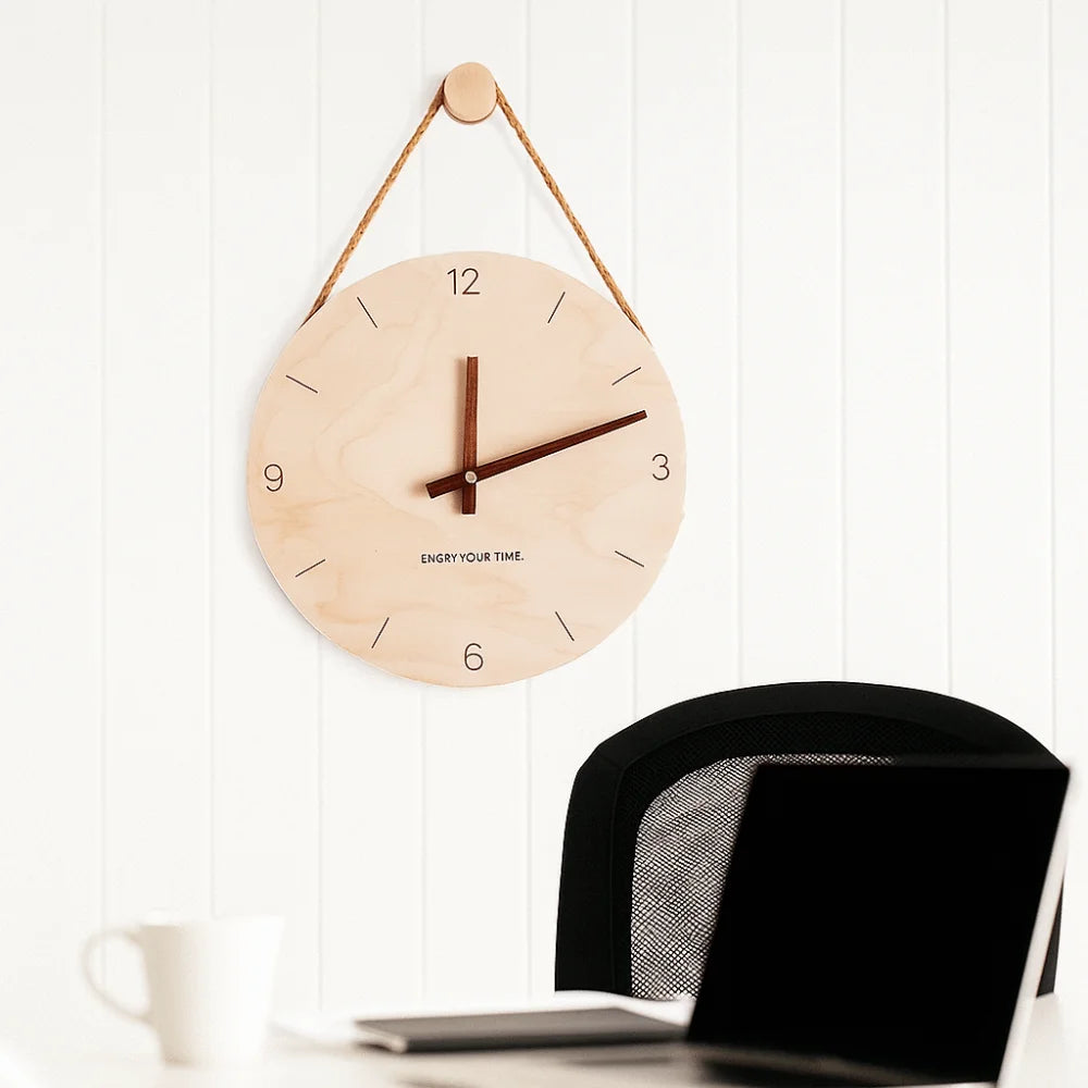 Creative Round Solid Wood Clock Hanging Minimalist Aesthetic Clock Nordic Style Wall Clock Wall Decoration